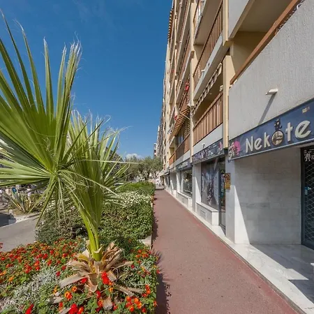Cros - Cozy Near The Apartman *