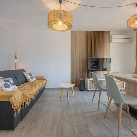 Apartment Cros - Cozy Near The Cagnes-sur-Mer